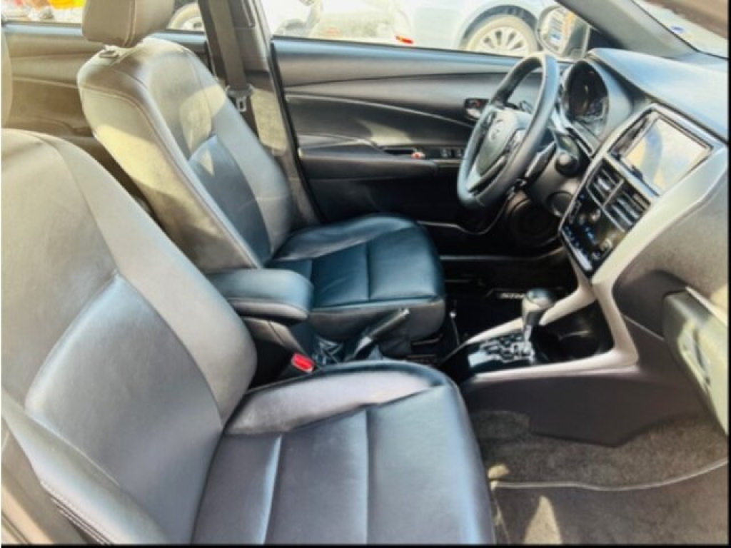 TOYOTA Yaris Hatch