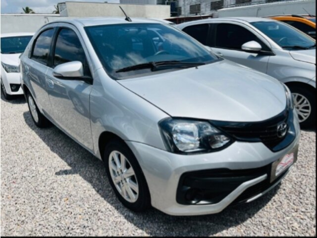 TOYOTA Etios Sedan