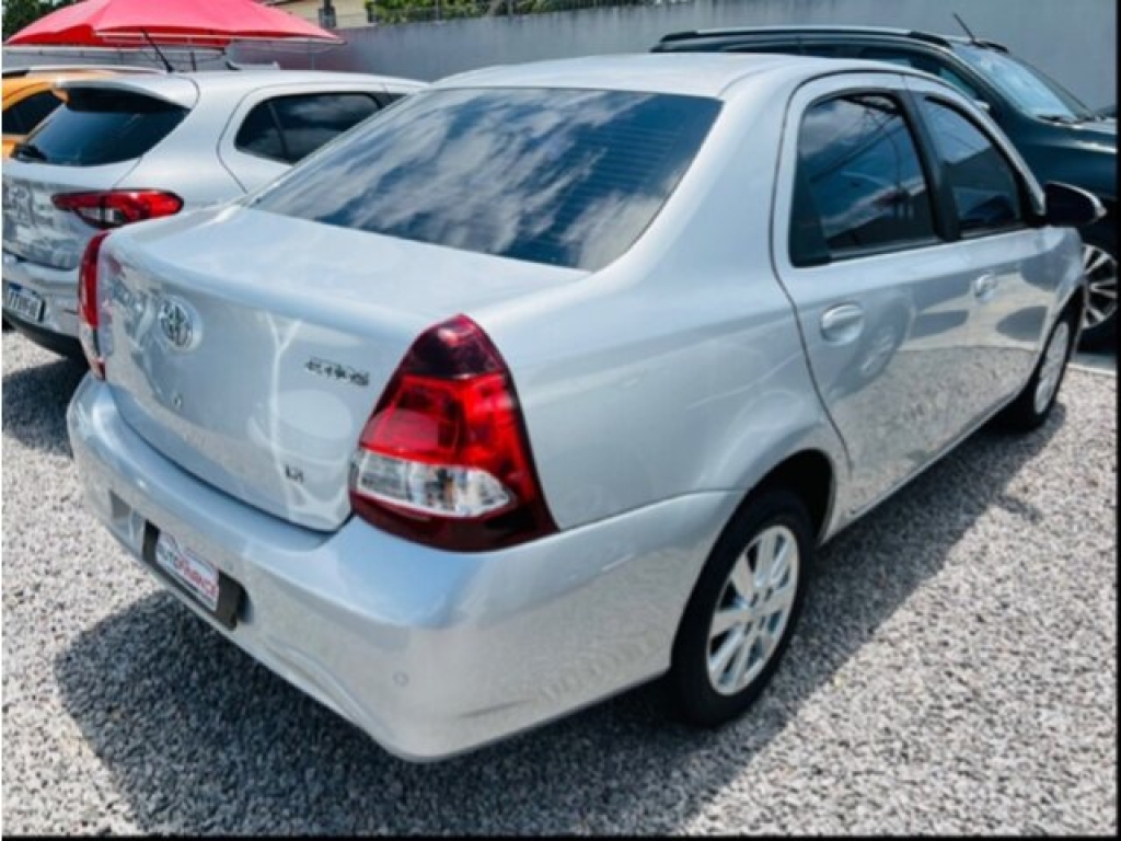 TOYOTA Etios Sedan