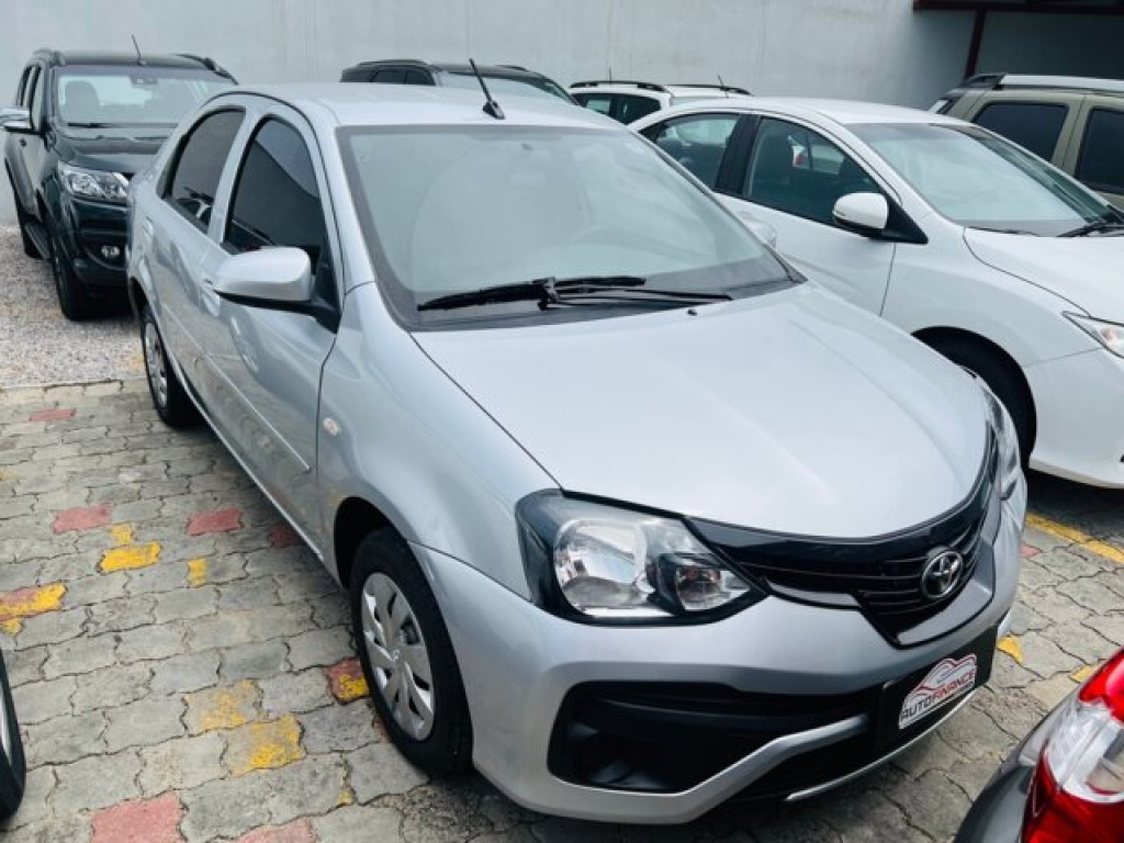 TOYOTA Etios Sedan