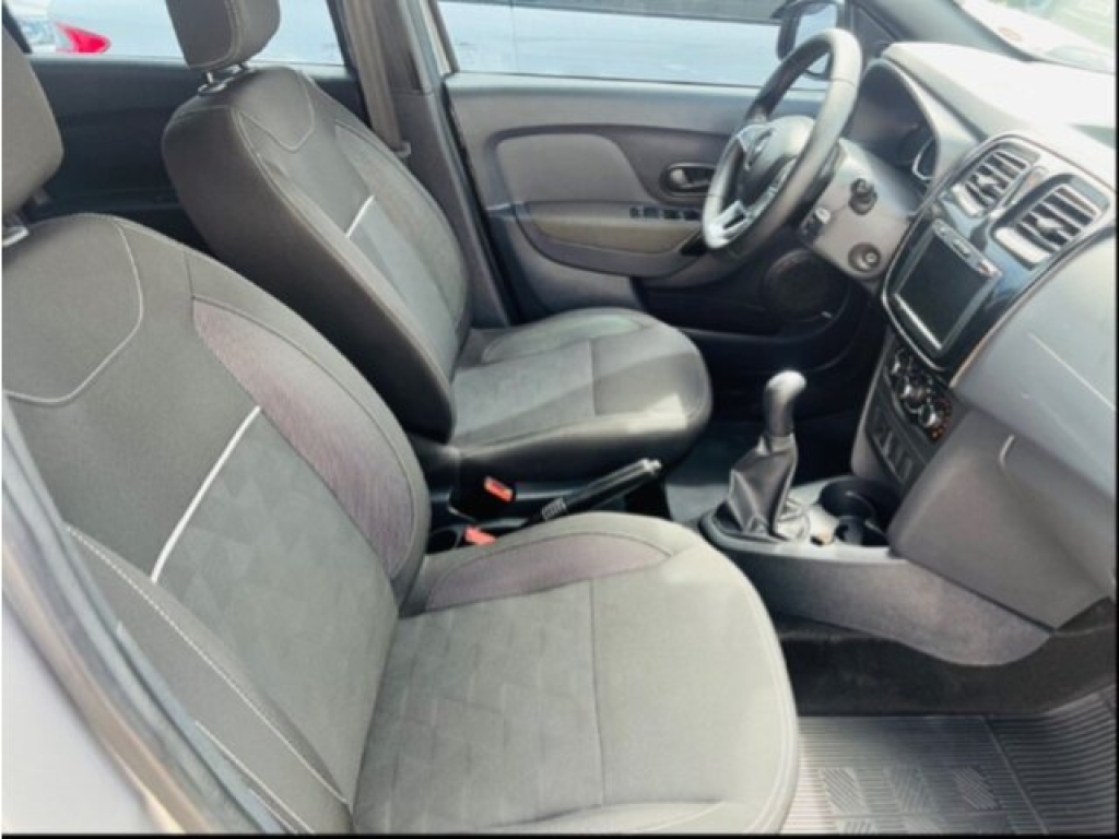 RENAULT LOGAN