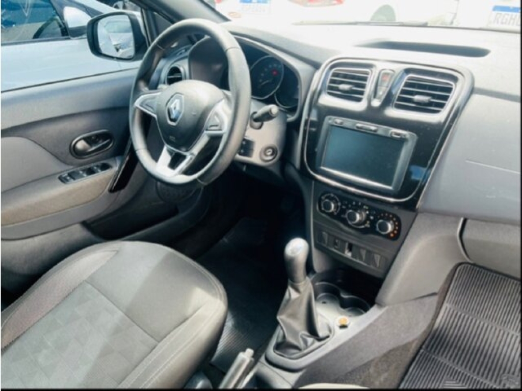 RENAULT LOGAN