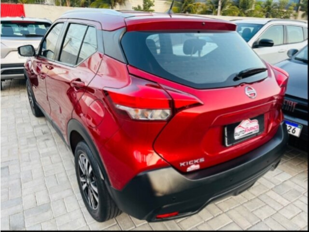 NISSAN KICKS