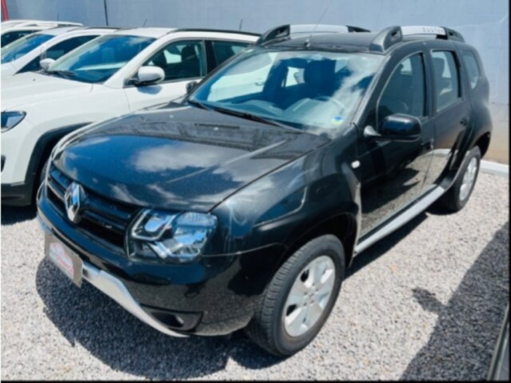 RENAULT DUSTER