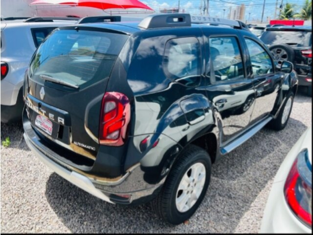 RENAULT DUSTER