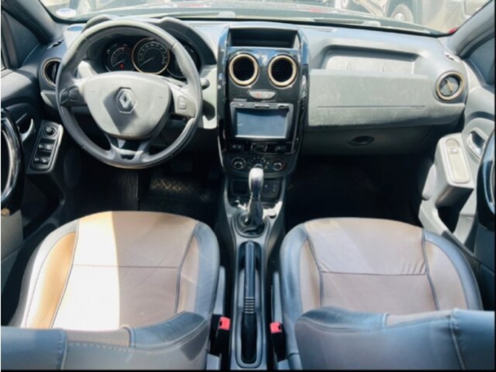 RENAULT DUSTER