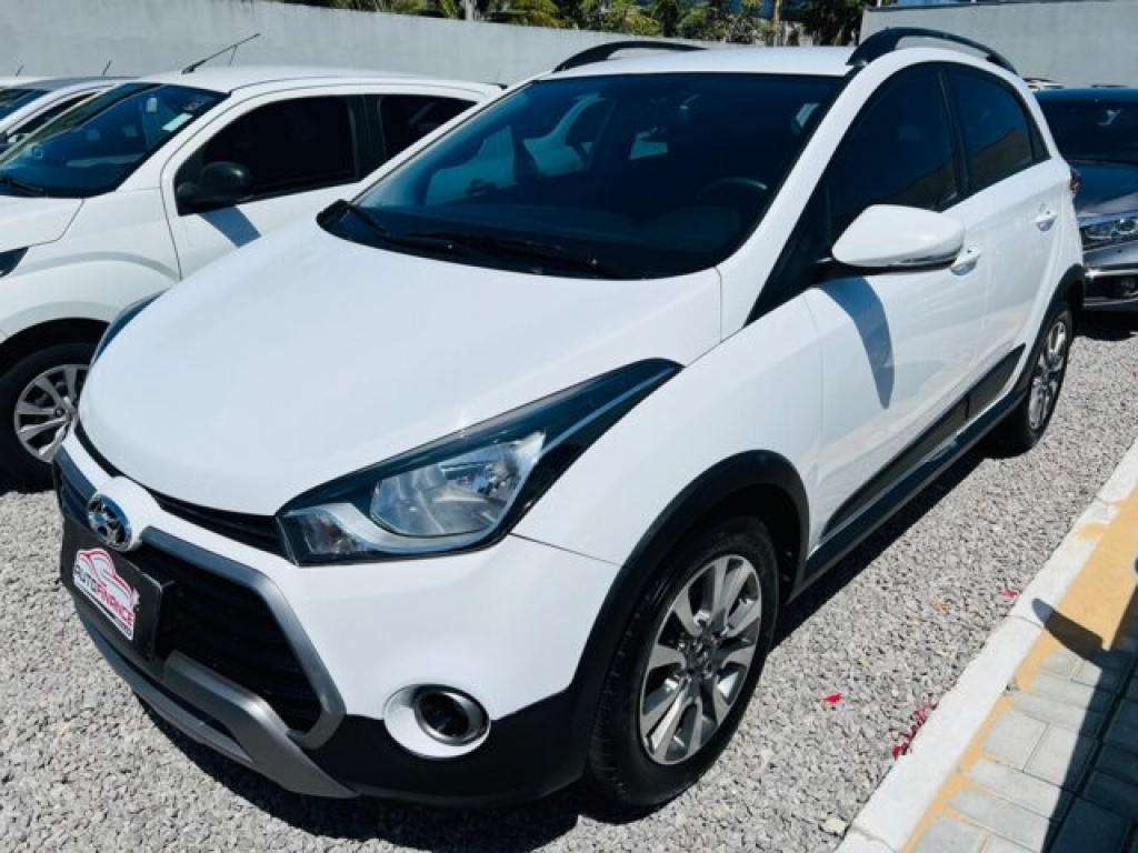 HYUNDAI HB20X