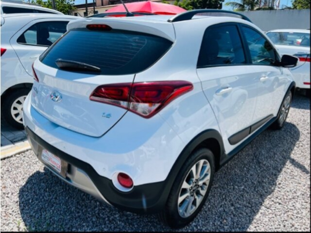 HYUNDAI HB20X