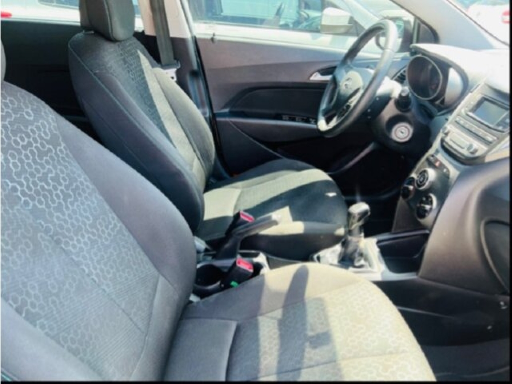 HYUNDAI HB20X