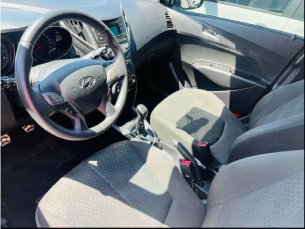 HYUNDAI HB20X