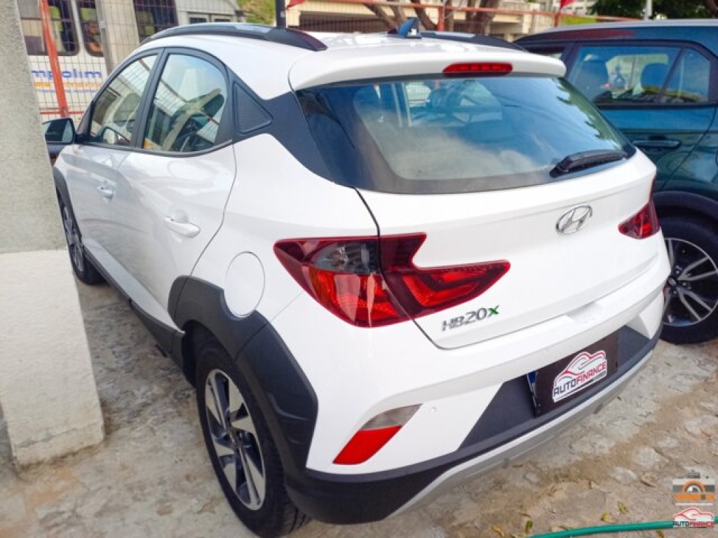 HYUNDAI HB20X